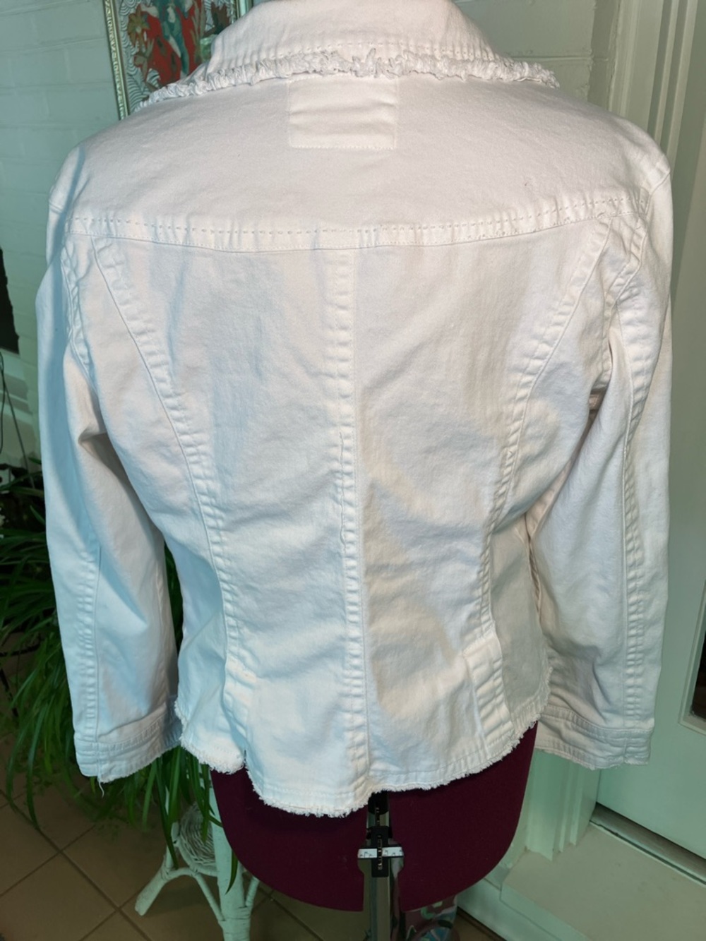 Women's Frayed Edge White Jacket - Classic Utility Style - Picture 3 of 5